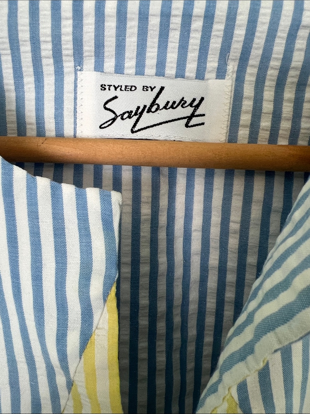 Vintage Seersucker Stripe Dress with Pastel Trim - Picture 2 of 3